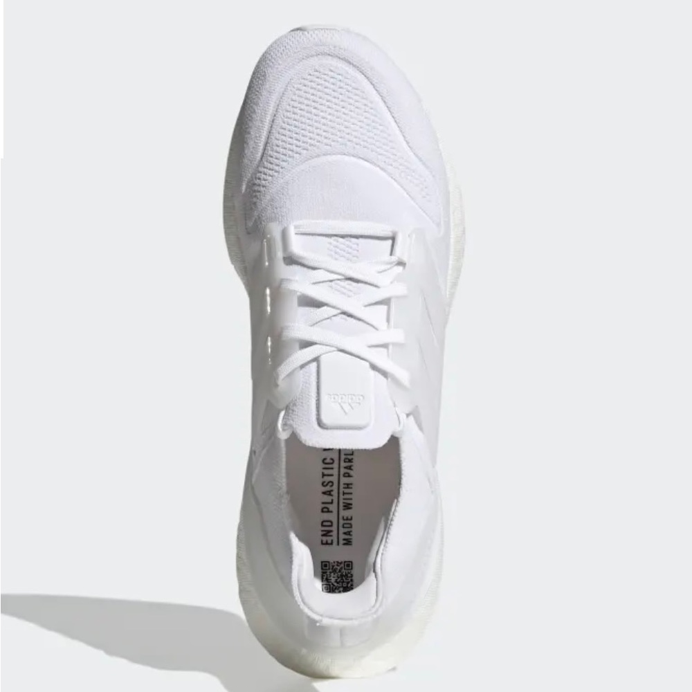 Adidas Ultraboost 22 Shoes - Picture 2 of 15